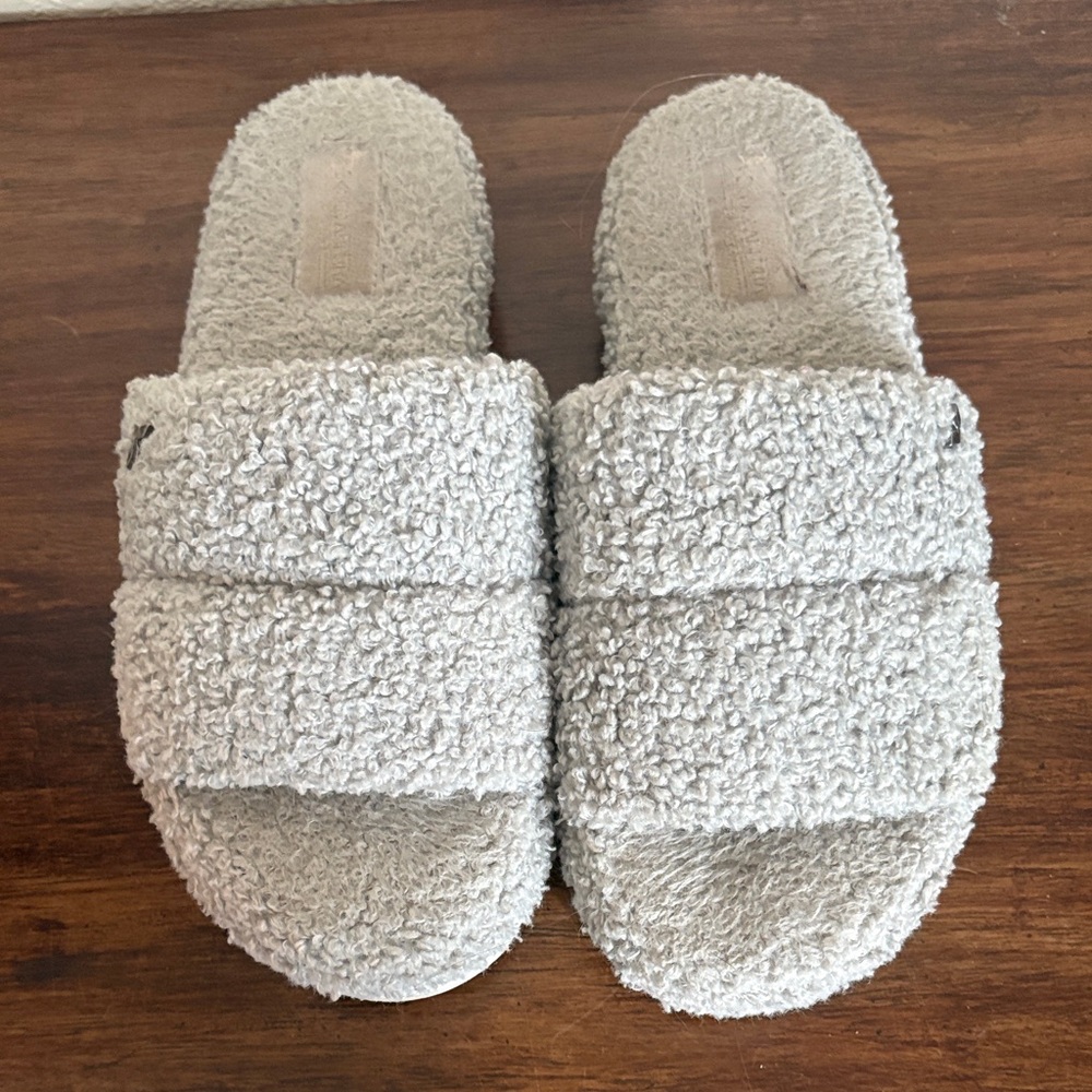 Ugh slippers - platform